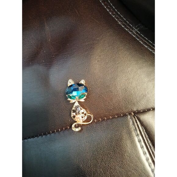 Cat Brooch Pin Large Blue Faceted Gemstone & Rhinestones - Picture 7 of 8